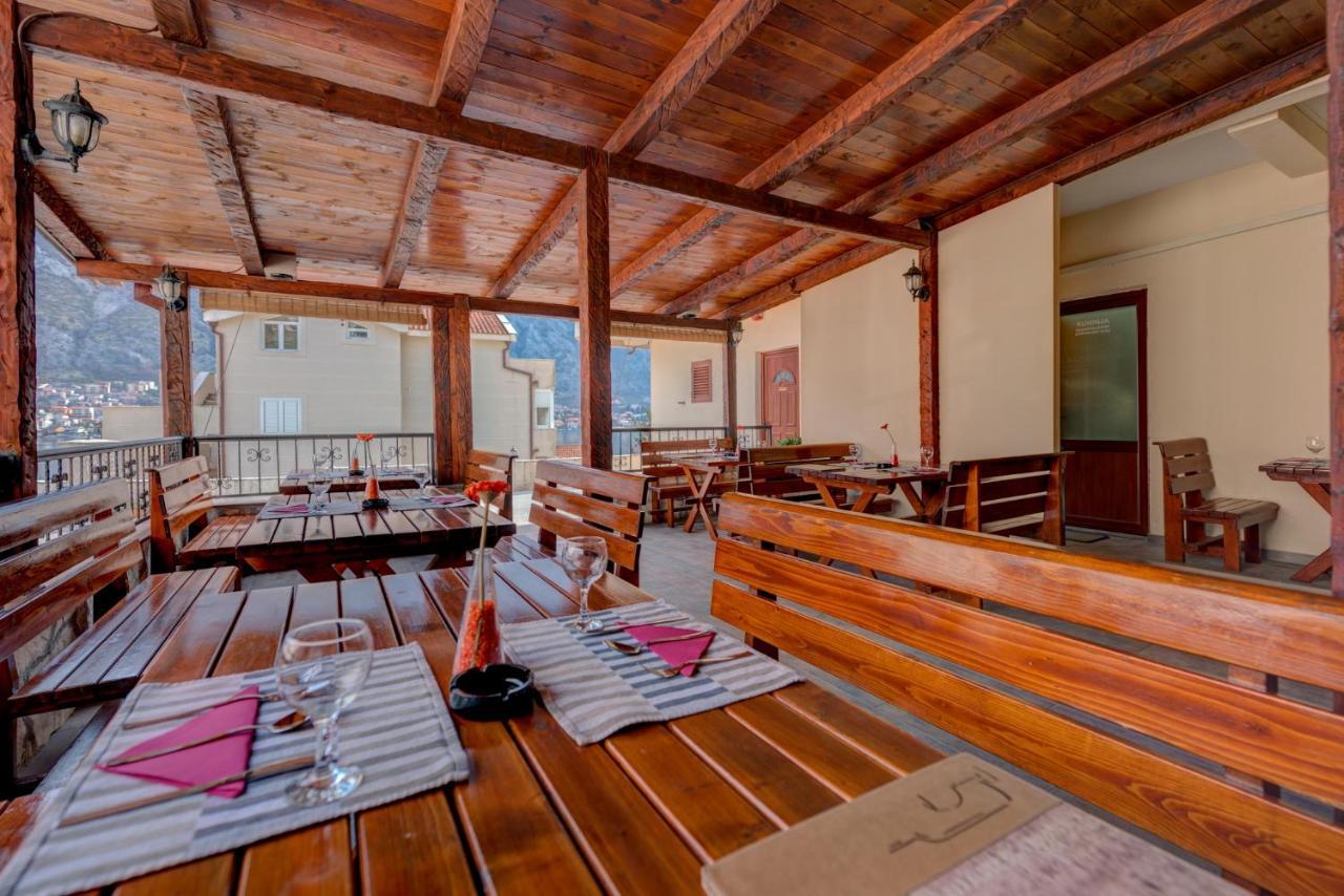 Hotel Galia Kotor Exteriör bild